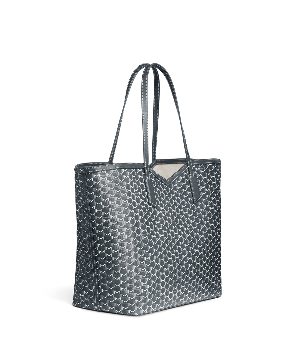 M TOTE GM