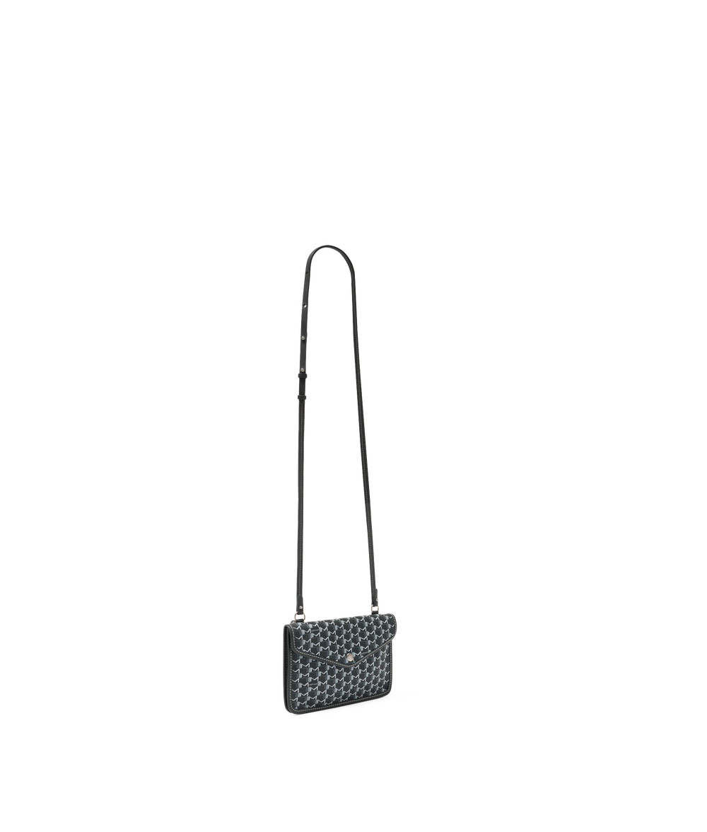 TRIADE POUCH