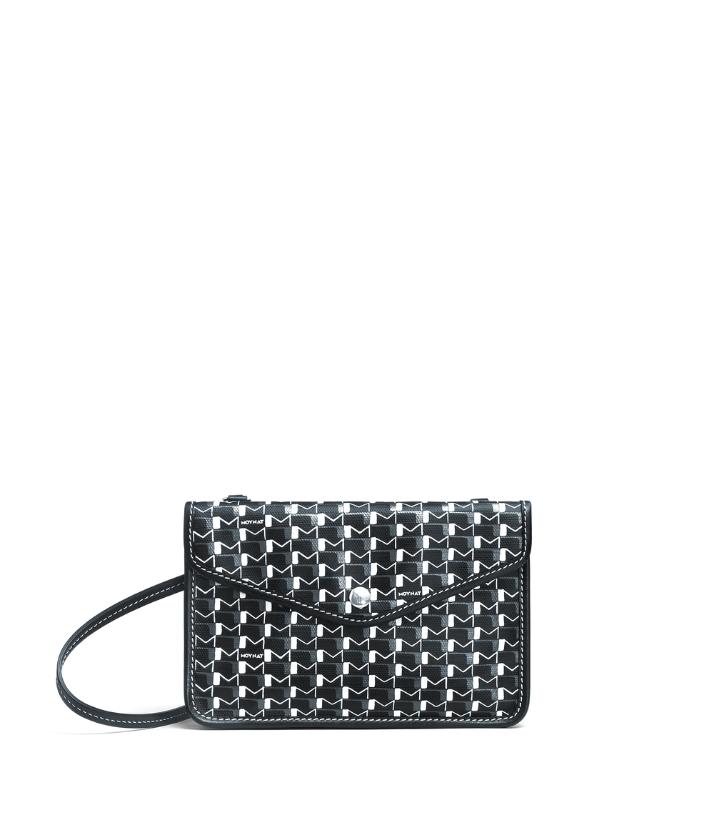 TRIADE POUCH